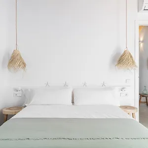  Hotel S'enclova Petit Espagne